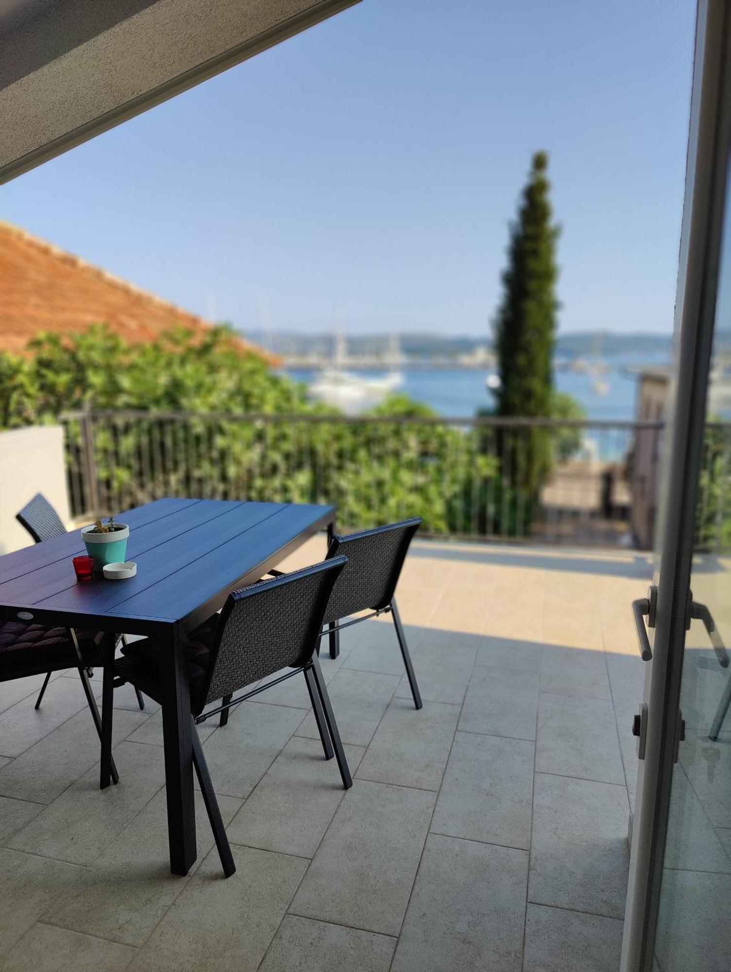 Miro Guesthouse Tivat Exterior photo