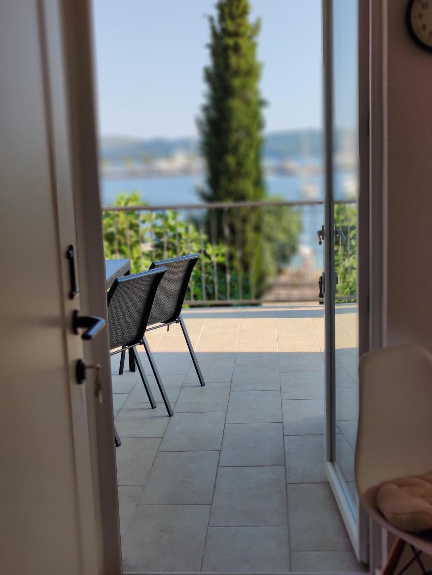 Miro Guesthouse Tivat Exterior photo