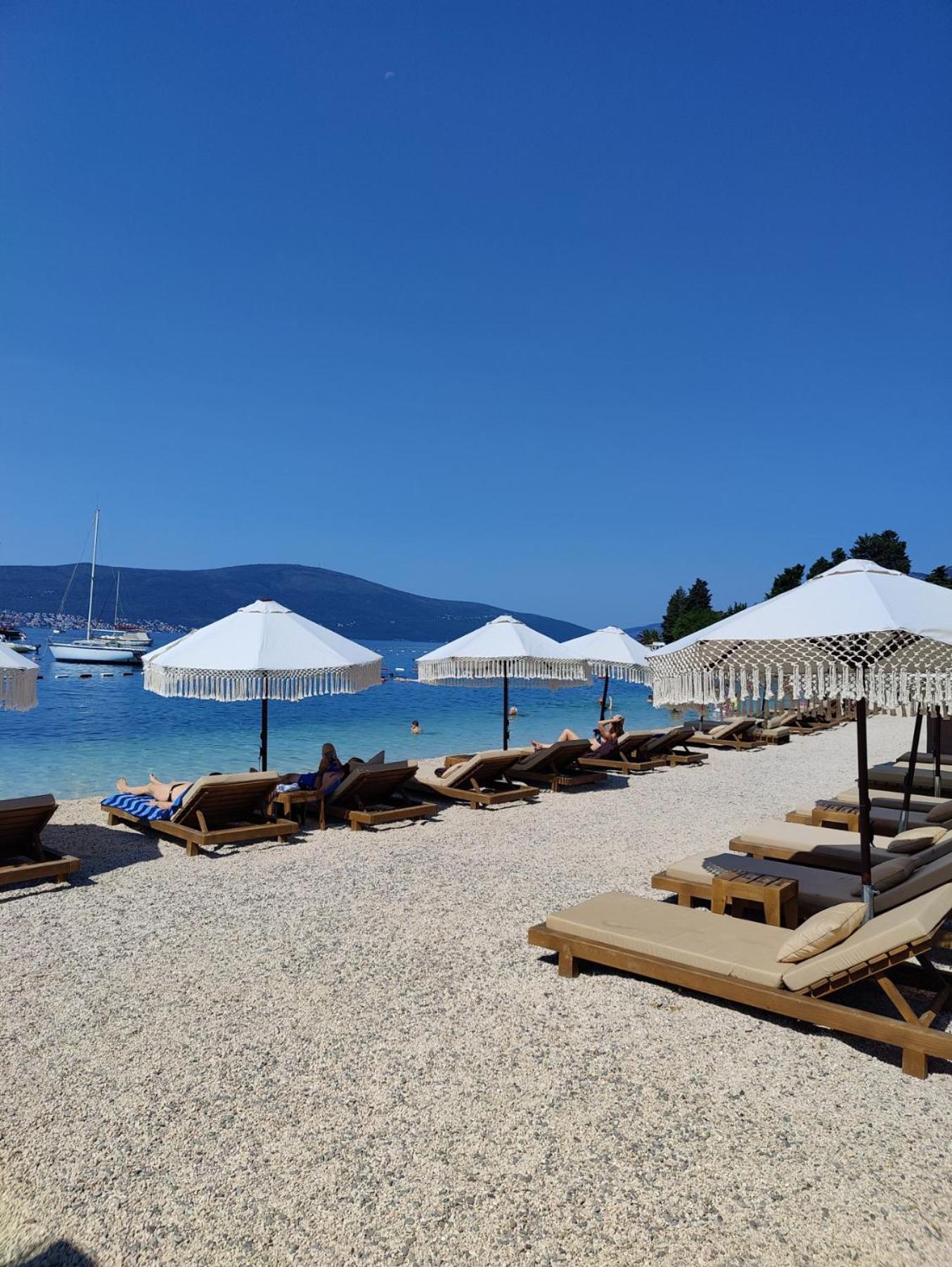 Miro Guesthouse Tivat Exterior photo