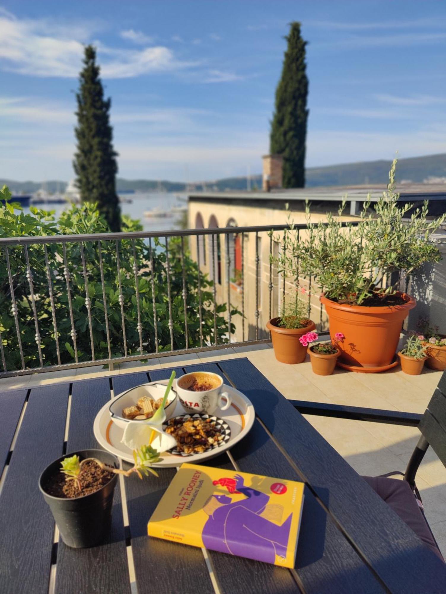 Miro Guesthouse Tivat Exterior photo