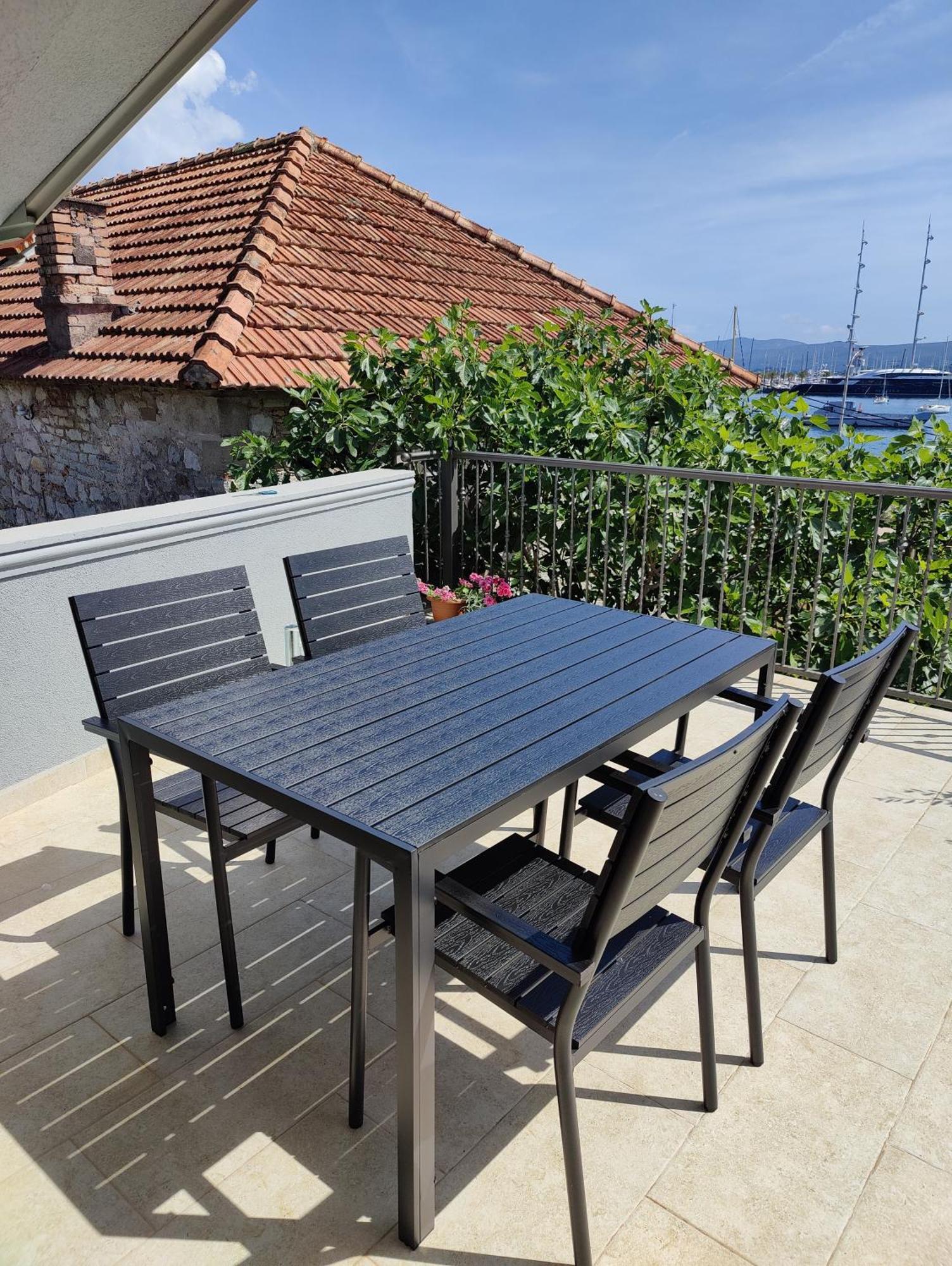 Miro Guesthouse Tivat Exterior photo
