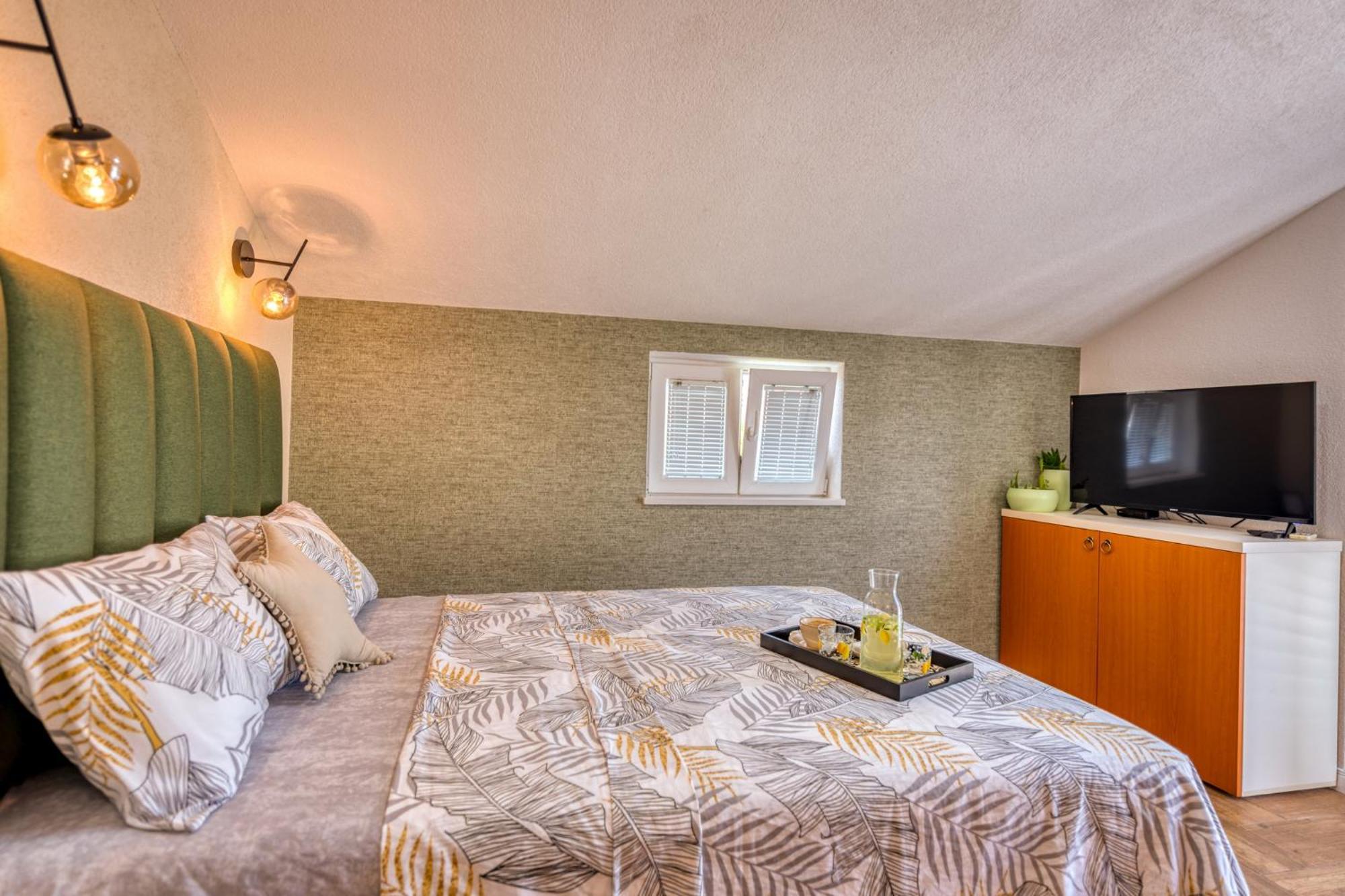 Miro Guesthouse Tivat Room photo