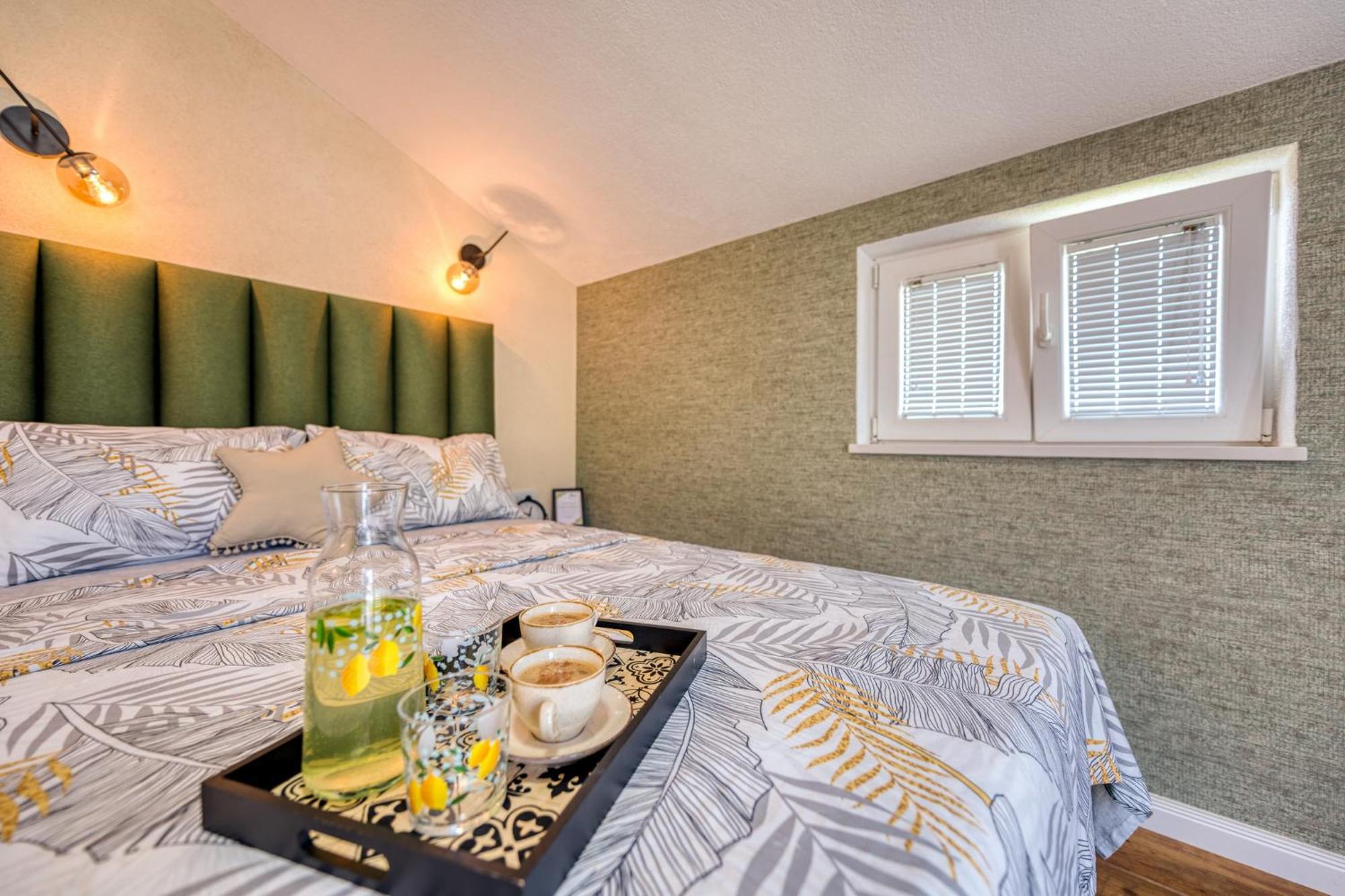 Miro Guesthouse Tivat Room photo